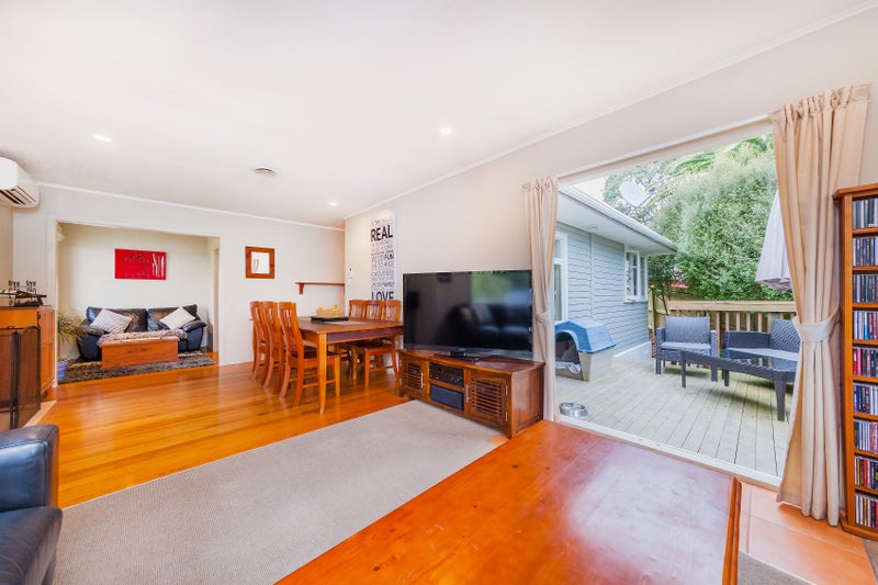 133 Amberley Beach Road, Amberley, Amberley - Carousel 2