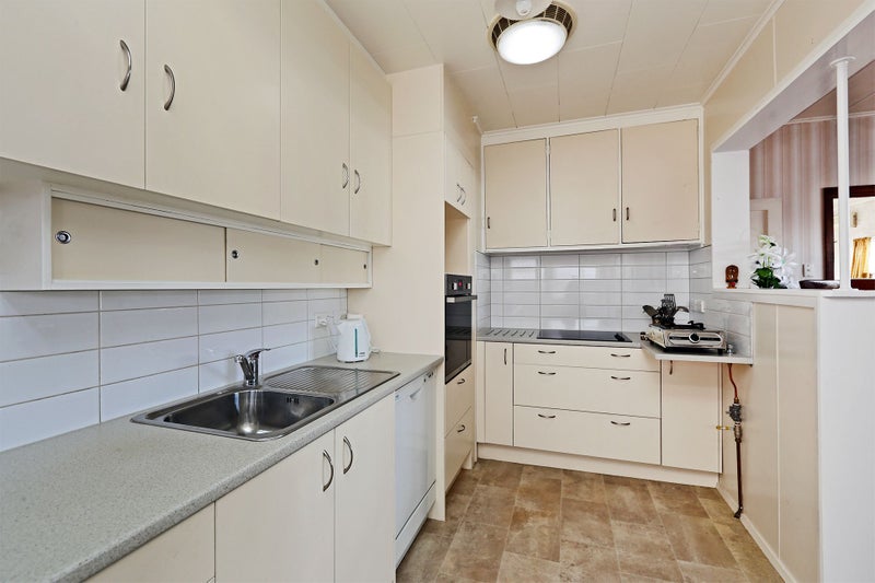 1006 Plunket Street, Saint Leonards, Hastings - Carousel 2