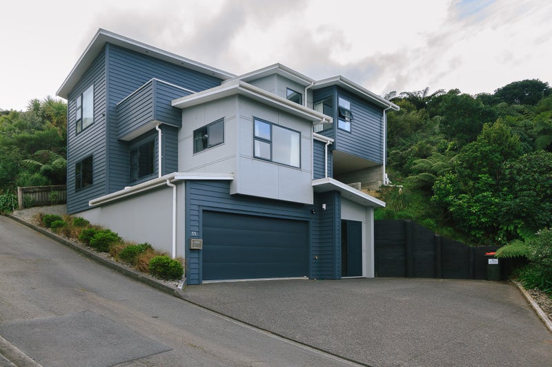 11 Avonlea Grove, Belmont, Lower Hutt - Carousel 2