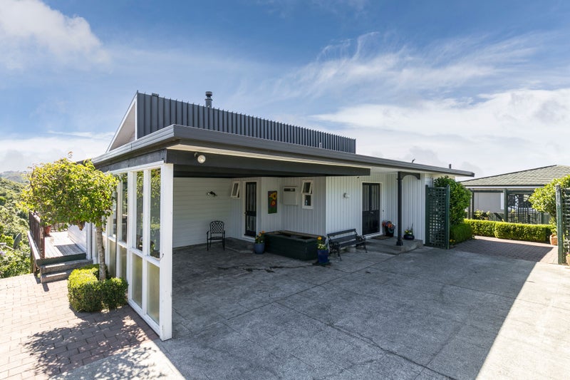 36A Ranui Crescent, Khandallah, Wellington - Carousel 2