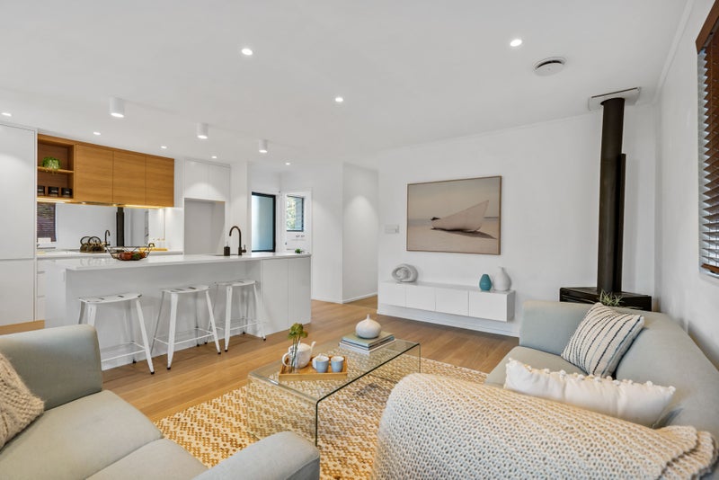 2/17 Heathglen Place, Bayview, Auckland - Carousel 43