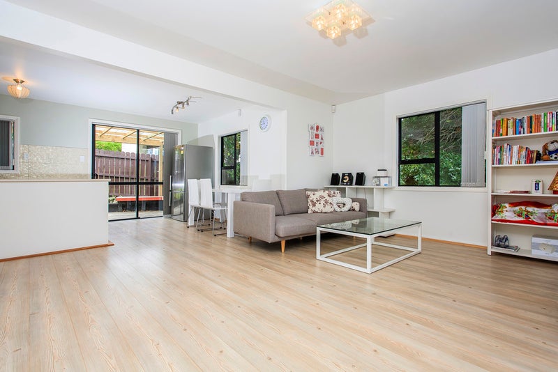 18 Caribbean Drive, Unsworth Heights, Auckland - Carousel 2