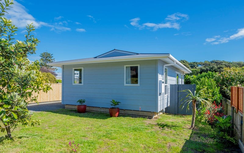 4 Sydney Crescent, Raumati South, Paraparaumu - Carousel 1