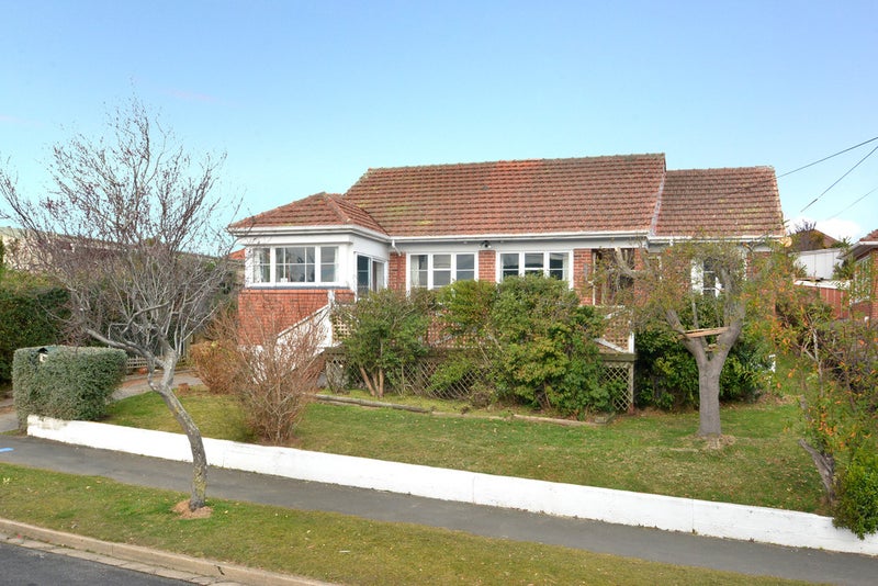42 Mayfield Avenue, Wakari, Dunedin - Carousel 2