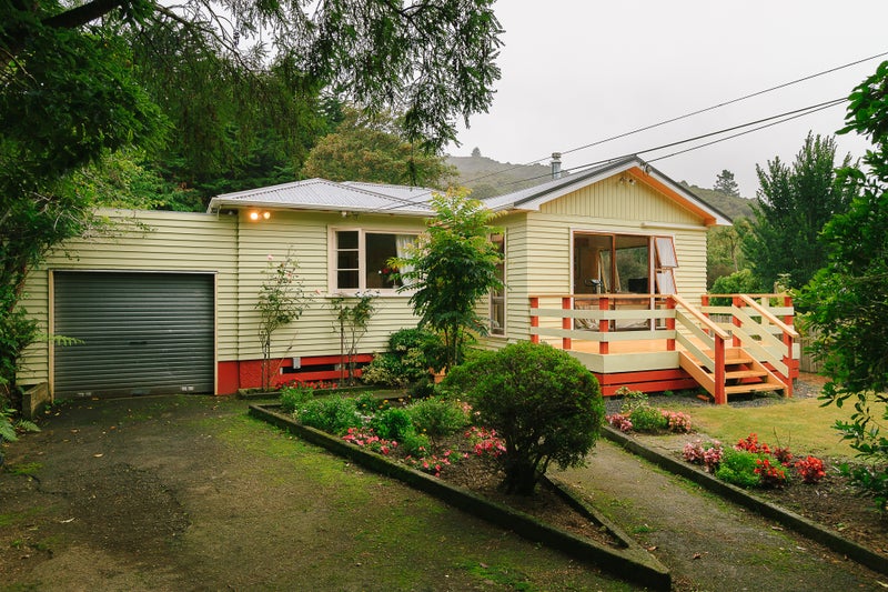 102 Hair Street, Wainuiomata, Lower Hutt - Carousel 2