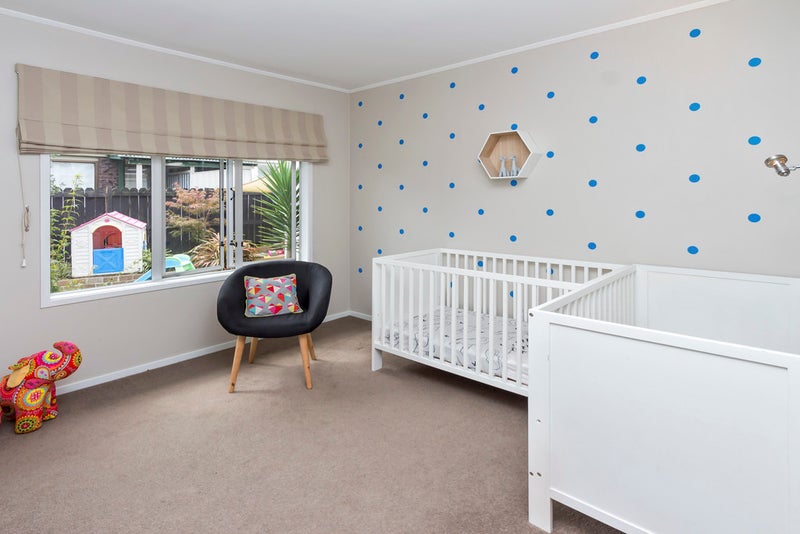 2/1 Tyndrum Place, Highland Park, Auckland - Carousel 10