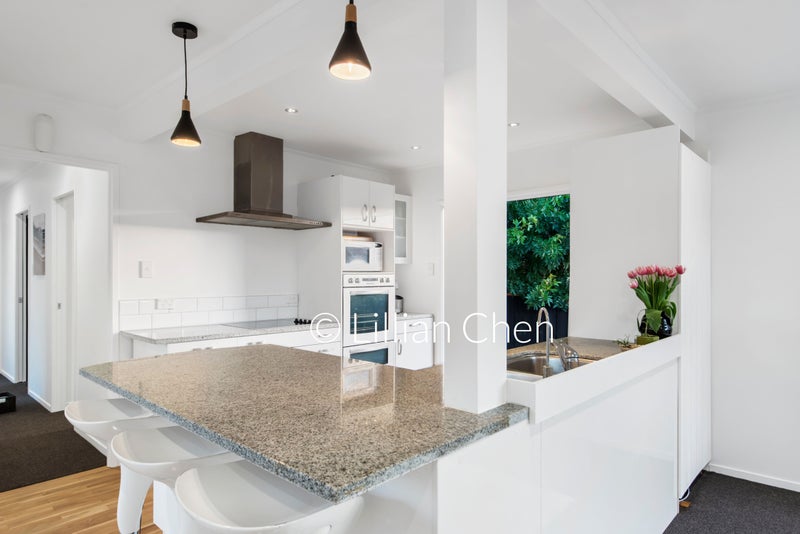 2/220 Waitemata Drive, Ranui, Auckland - Carousel 2