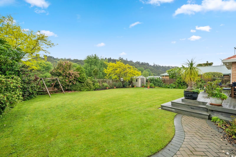 22 Mary Huse Grove, Manor Park, Lower Hutt - Carousel 20