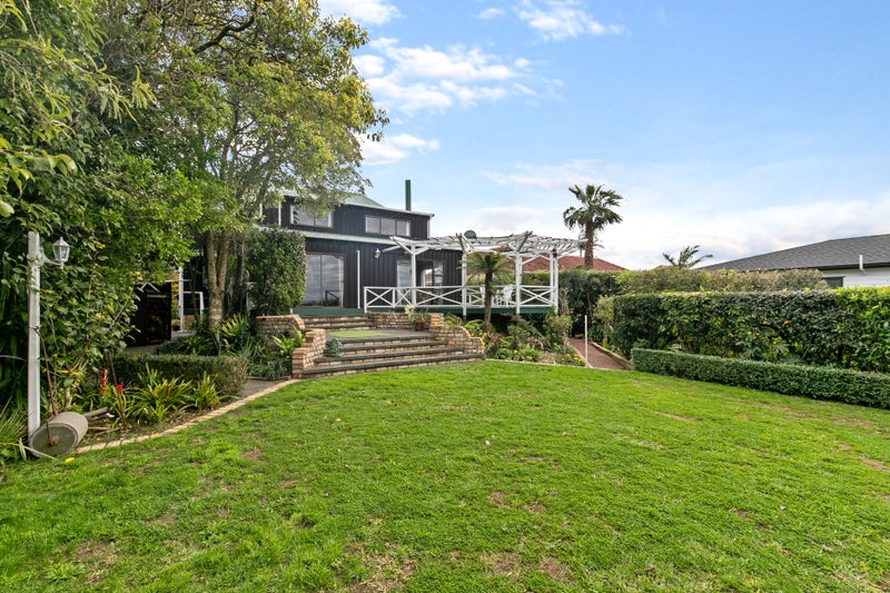 9 Kelsey Crescent, Hillsborough, Auckland - Carousel 1