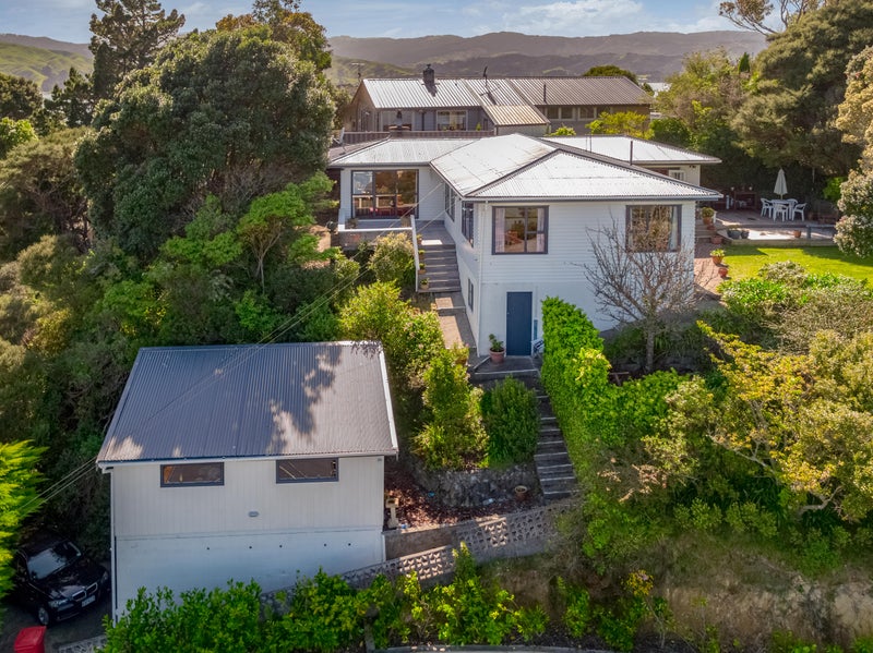 36 Kiriwai Road, Paremata, Porirua - Carousel 1