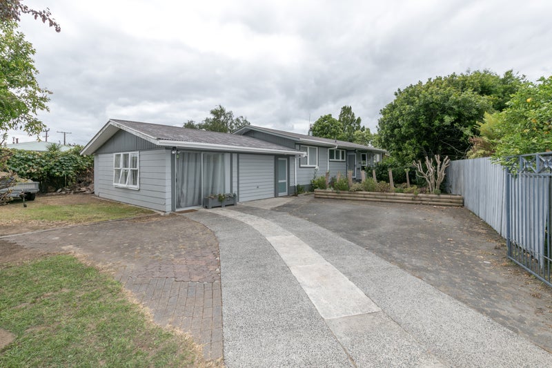 82 Pohutukawa Drive, Pukete, Hamilton - Carousel 2