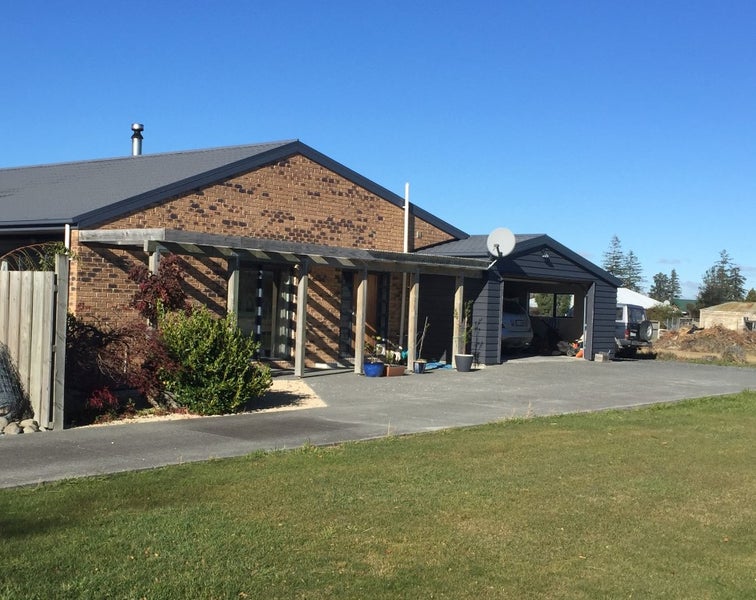 11 Racecourse Avenue, Methven, ASHBURTON - Carousel 1