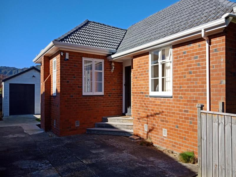 23 Hart Avenue, Boulcott, Lower Hutt - Carousel 1