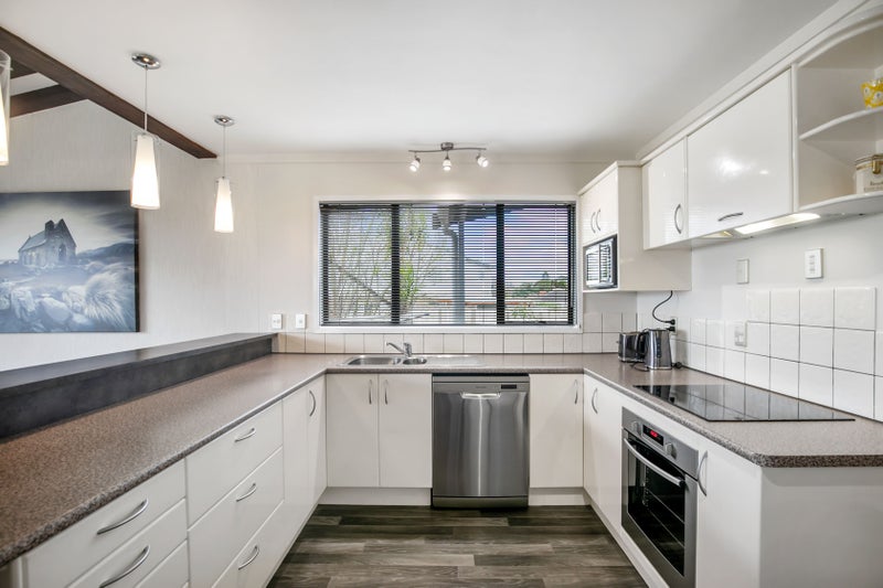 9 Kelsey Crescent, Hillsborough, Auckland - Carousel 10