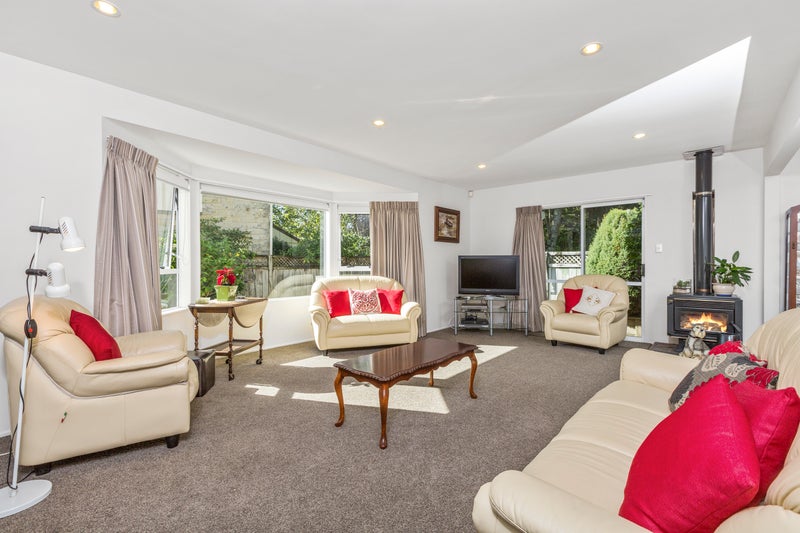 5/37 Uppingham Crescent, Hillcrest, Auckland - Carousel 1
