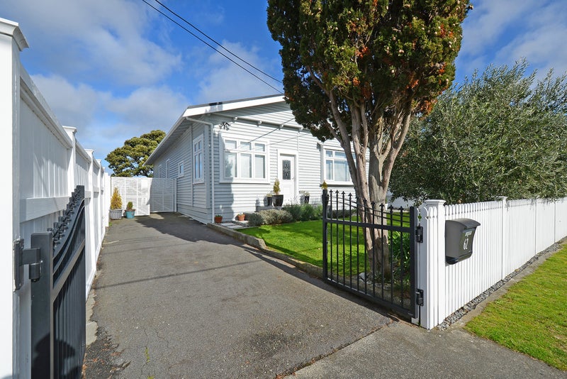 62 Heretaunga Street, Petone, Lower Hutt - Carousel 1