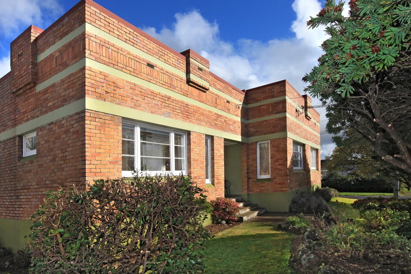 65 Calgary Street, Mount Eden, Auckland - Carousel 1