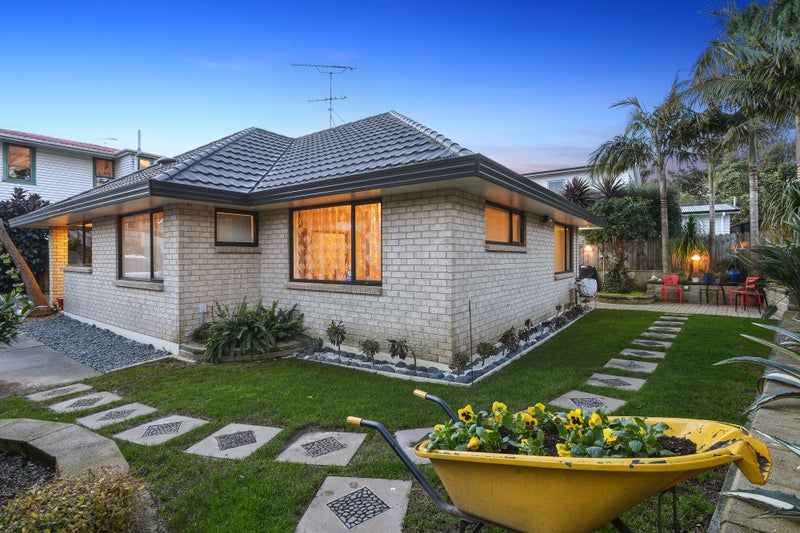 34A Line Road, Glen Innes, Auckland - Carousel 1