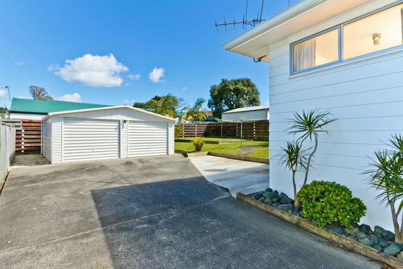 103 Sycamore Drive, Sunnynook, Auckland - Carousel 2