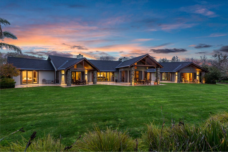 22 Ernest George Drive, Karaka, Papakura - Carousel 39