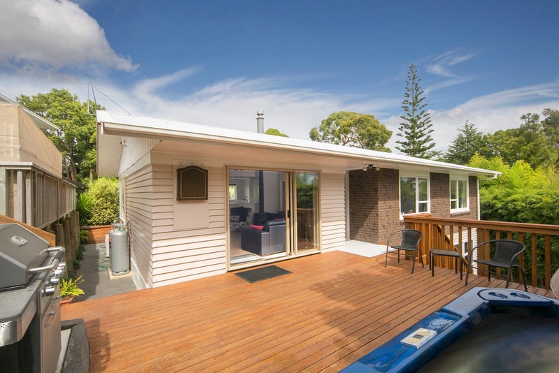 36 Oriana Avenue, Lynfield, Auckland - Carousel 1