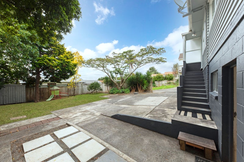 73 Paihia Road, One Tree Hill, Auckland - Carousel 21