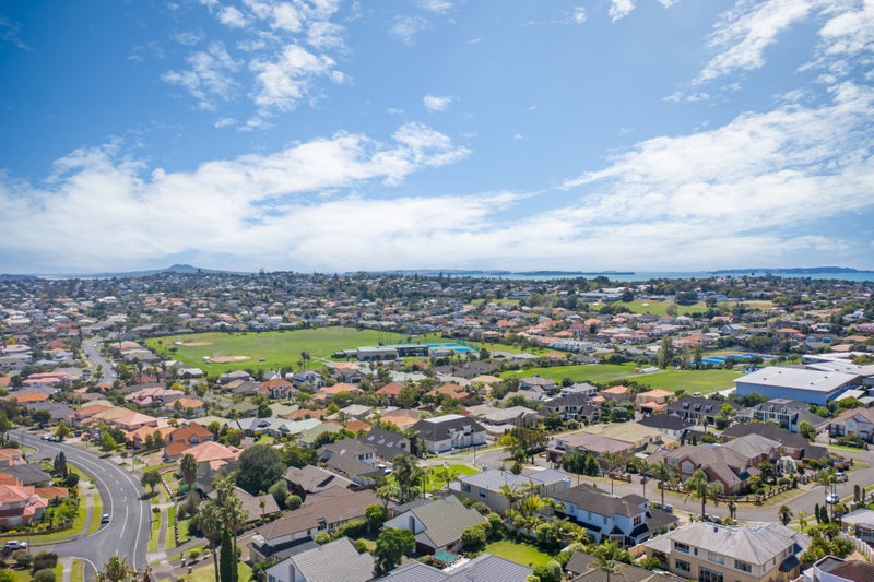 2/44 Jane Eyre Drive, Somerville, Auckland - Carousel 39