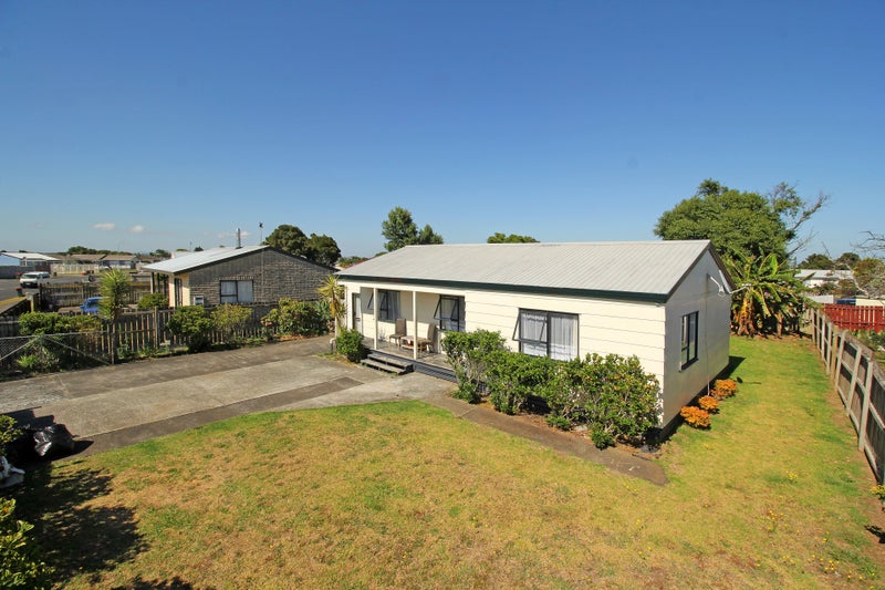 78 Maplesden Drive, Clendon Park, Auckland - Carousel 2