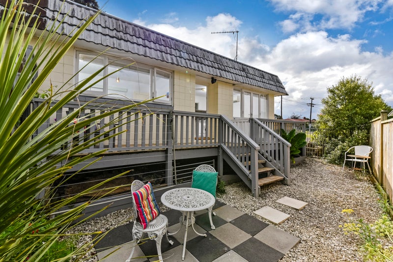 1/39 Fordham Street, Beach Haven, Auckland - Carousel 2