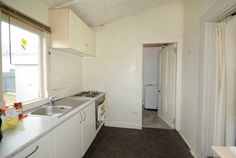 7 Nicholson Street, Forbury, Dunedin - Carousel 10