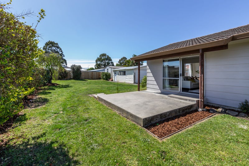 5 Malabar Crescent, Broomfield, Christchurch - Carousel 2