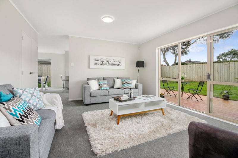 6 Barr Place, Weymouth, Auckland - Carousel 2