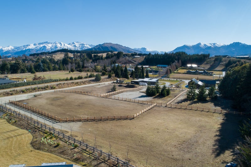 5 Mcrae Rise, Wanaka - Carousel 11