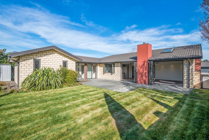 33 BIRKDALE DRIVE, Shirley, Christchurch - Carousel 2