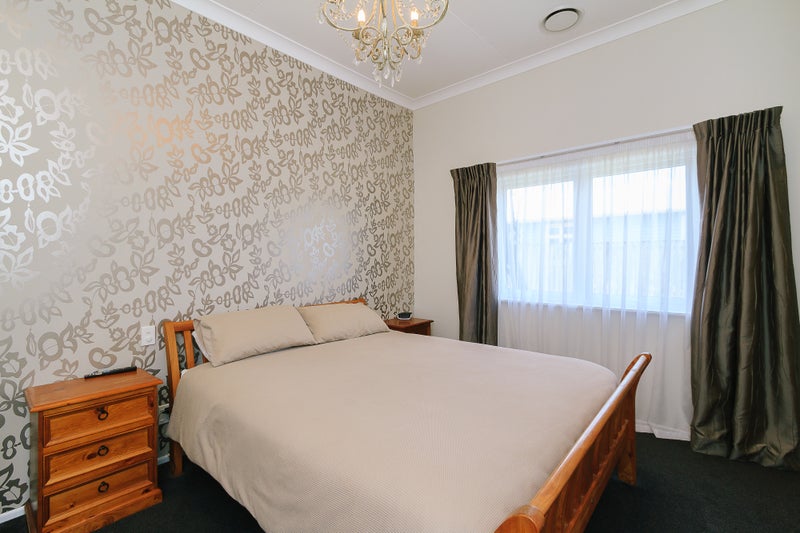 209 The Esplanade, Petone, Lower Hutt - Carousel 10