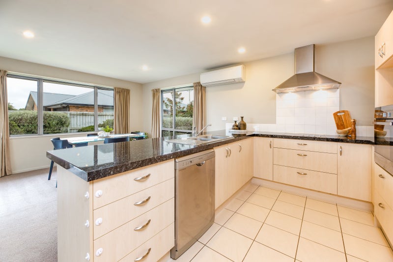 6 Dunsford Close, Halswell, Christchurch - Carousel 2