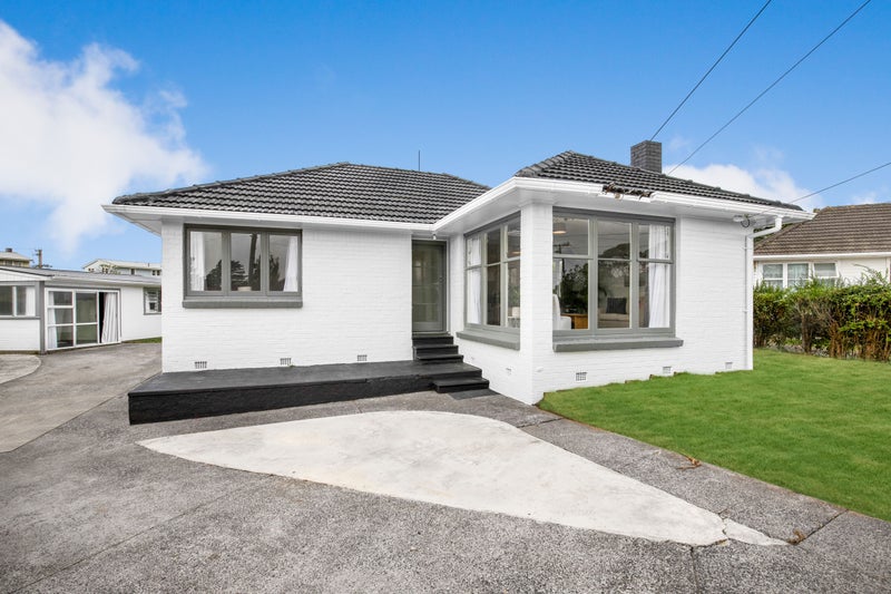 7 Bolton Place, Otara, Auckland - Carousel 1