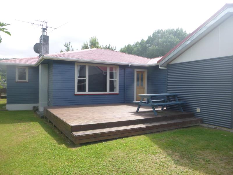 82 Mcleod Street, Elderslea, Upper Hutt - Carousel 1