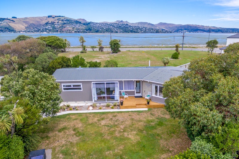 32 Malta Crescent, South New Brighton, Christchurch - Carousel 1