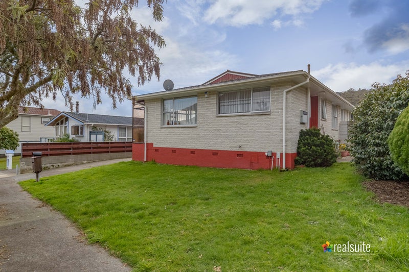 1/10 Helvetia Grove, Naenae, Lower Hutt - Carousel 2