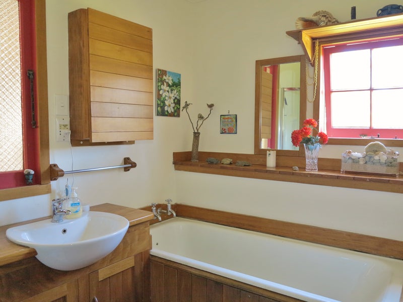 844 East Takaka Road, East Takaka - Carousel 10