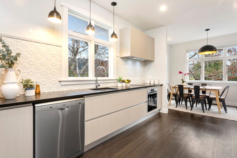 1/13 Birdwood Avenue, Beckenham, Christchurch - Carousel 1