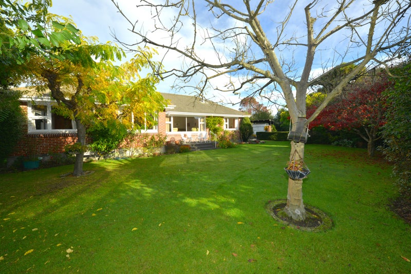 8 Wallace Street, Bryndwr, Christchurch - Carousel 2