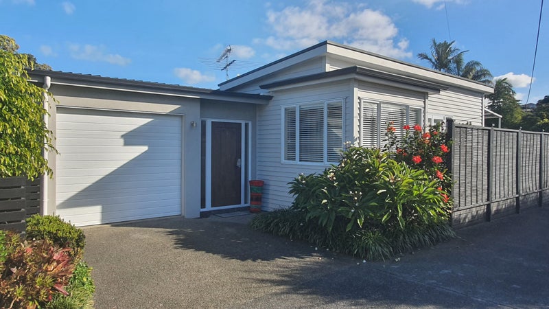 74A Ladies Mile, Manly, Whangaparaoa - Carousel 1