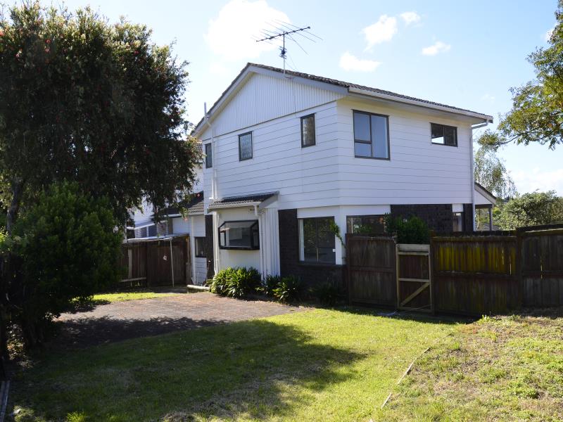 1/11 Askew Place, Farm Cove, Auckland - Carousel 1