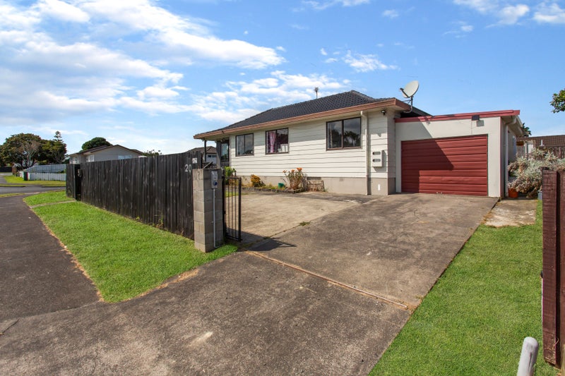 1/20 Etherton Drive, Weymouth, Auckland - Carousel 2