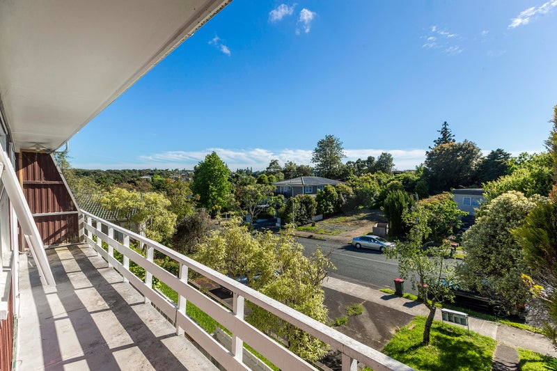 3/62 Gowing Drive, Meadowbank, Auckland - Carousel 1