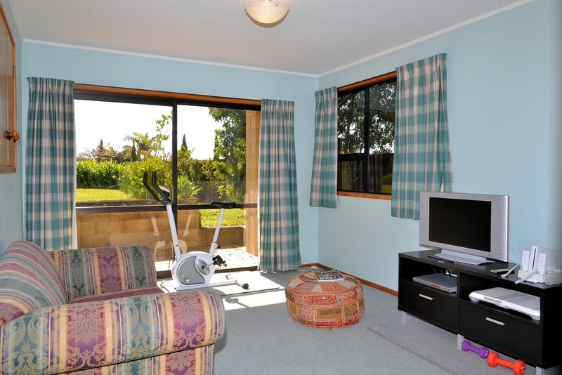 7 Colleen Court, Cockle Bay, Auckland - Carousel 10