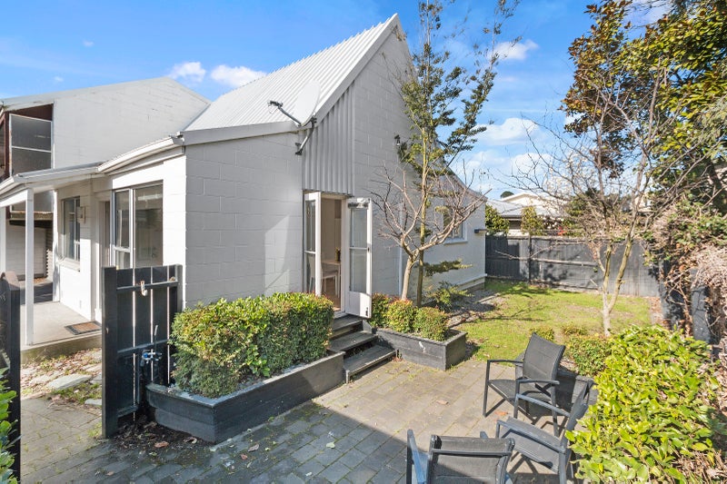 9/11 Winchester Street, Merivale, Christchurch - Carousel 1