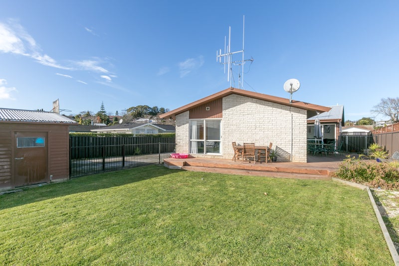 9 Cypress Crescent, Pukete, Hamilton - Carousel 2